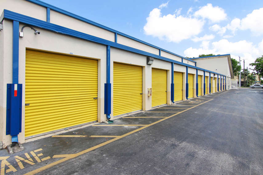 10 Best Hialeah SelfStorage Units at 2771 West 76th Street US